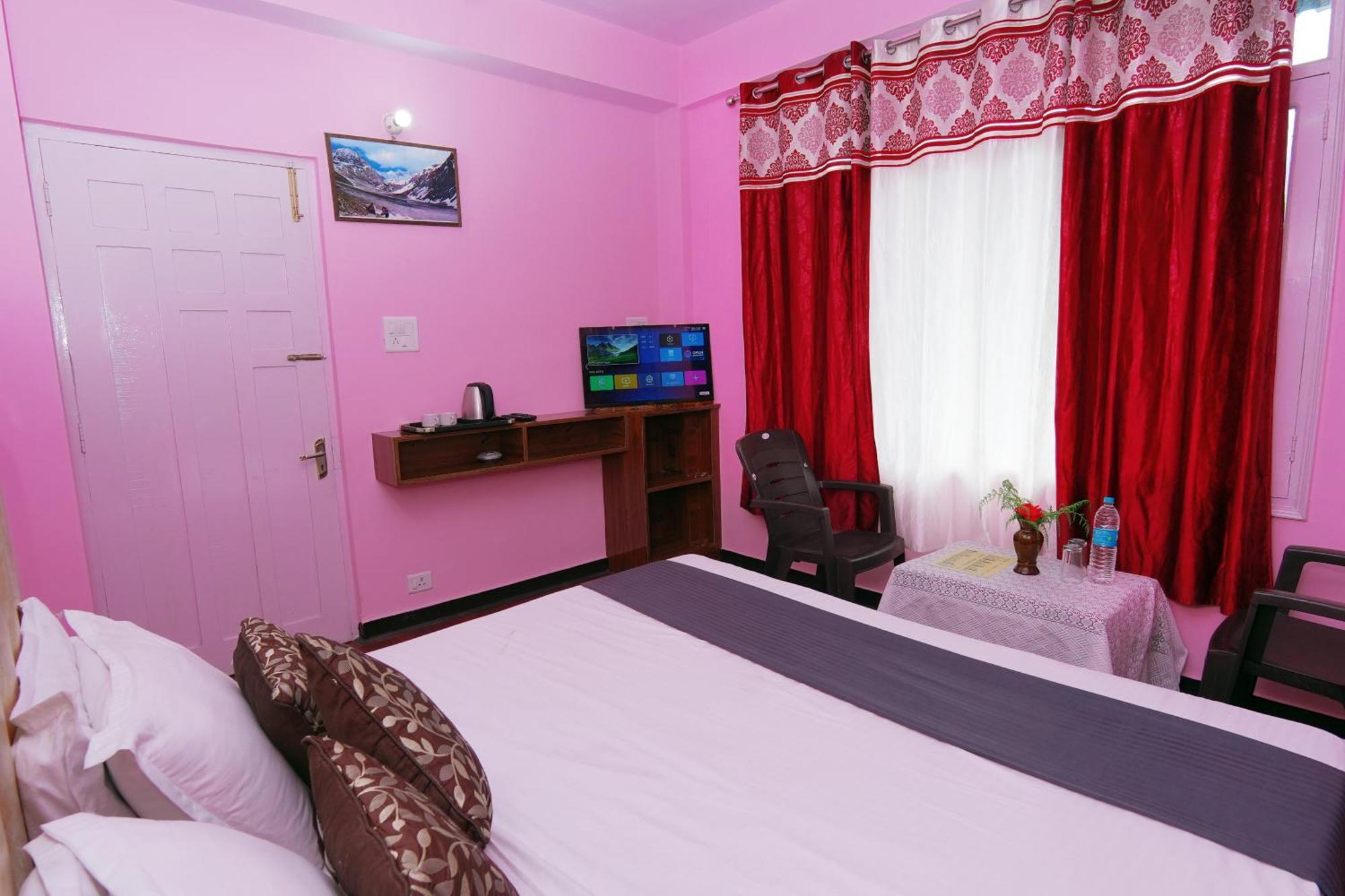 Shimla Hills Apartments 2Bhk Exterior foto